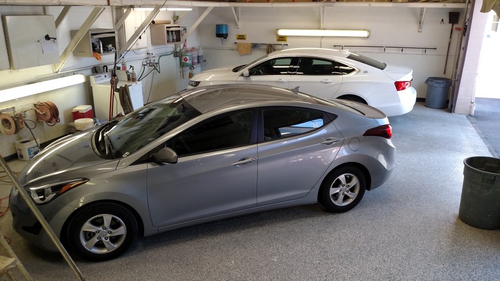 The detailing area at Harden Auto Body